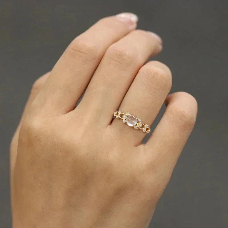 Sienna Doro Handset Moonstone Ring