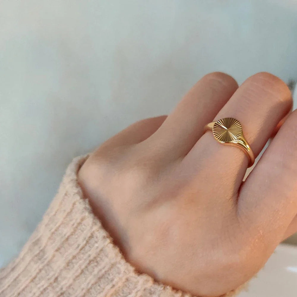 Solara Voss Sunburst Ring