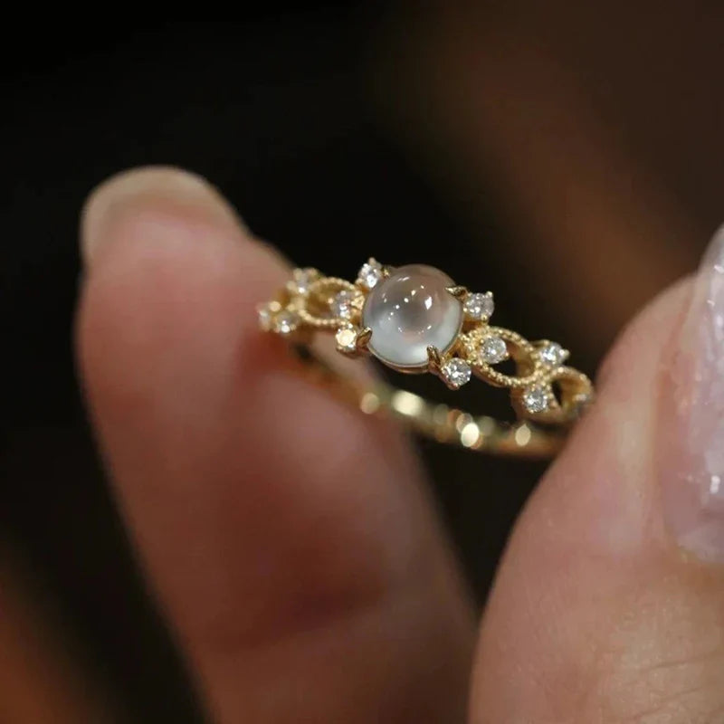 Sienna Doro Handset Moonstone Ring