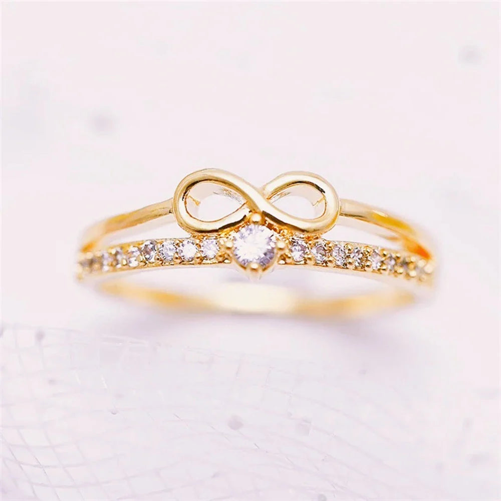 Fleur Kiss Eternity Ring