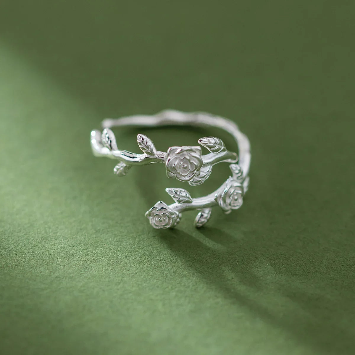 Lilia Arbor Rose Ring