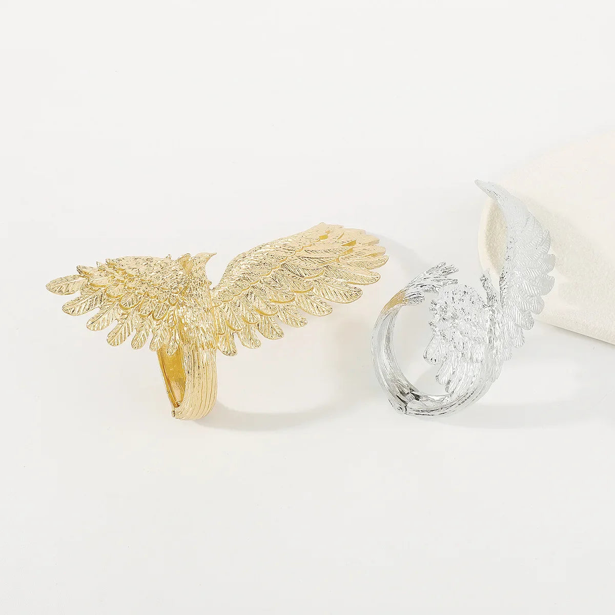 Aviella Arc Bracelet