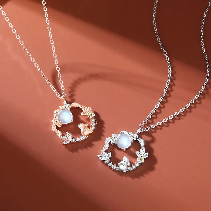 Leontine Halo Necklace