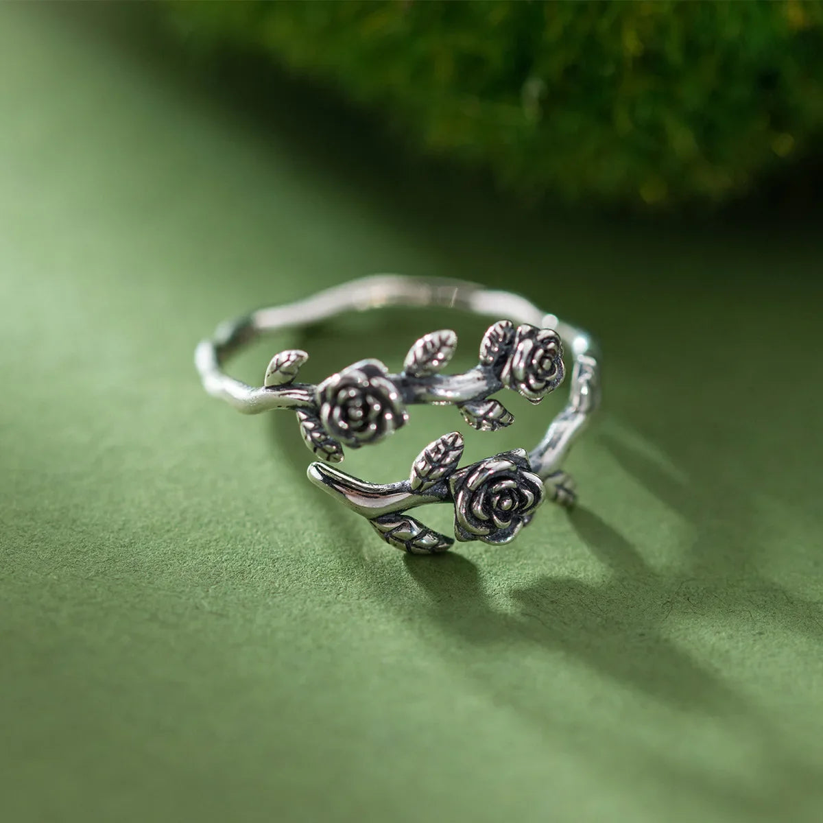 Lilia Arbor Rose Ring