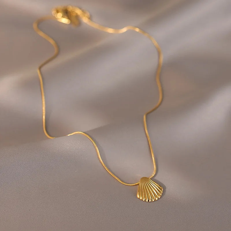 Claremont Shell Necklace