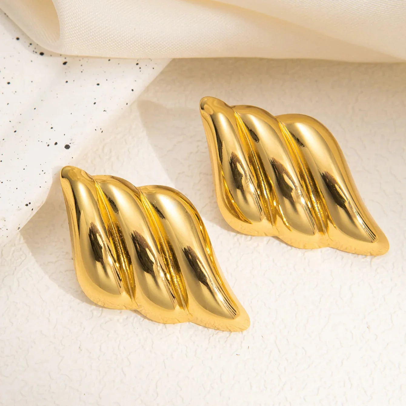 Alba Raye Beveled Earrings