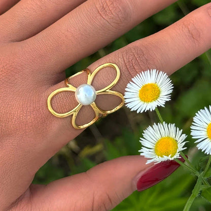 Daydream Soft Petal Ring