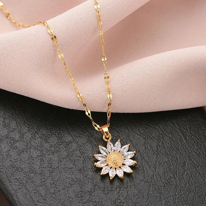 Sunkissed Pendant Necklace