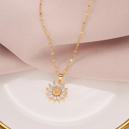 Sunkissed Pendant Necklace