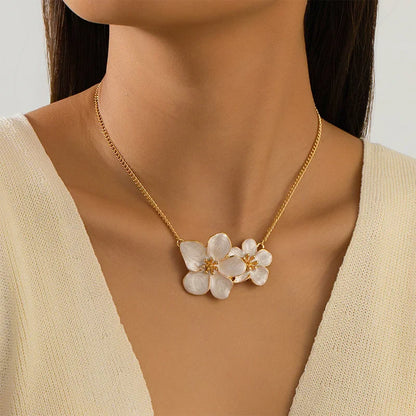 Florencia Verde Enamel Necklace