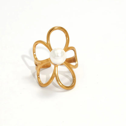 Daydream Soft Petal Ring